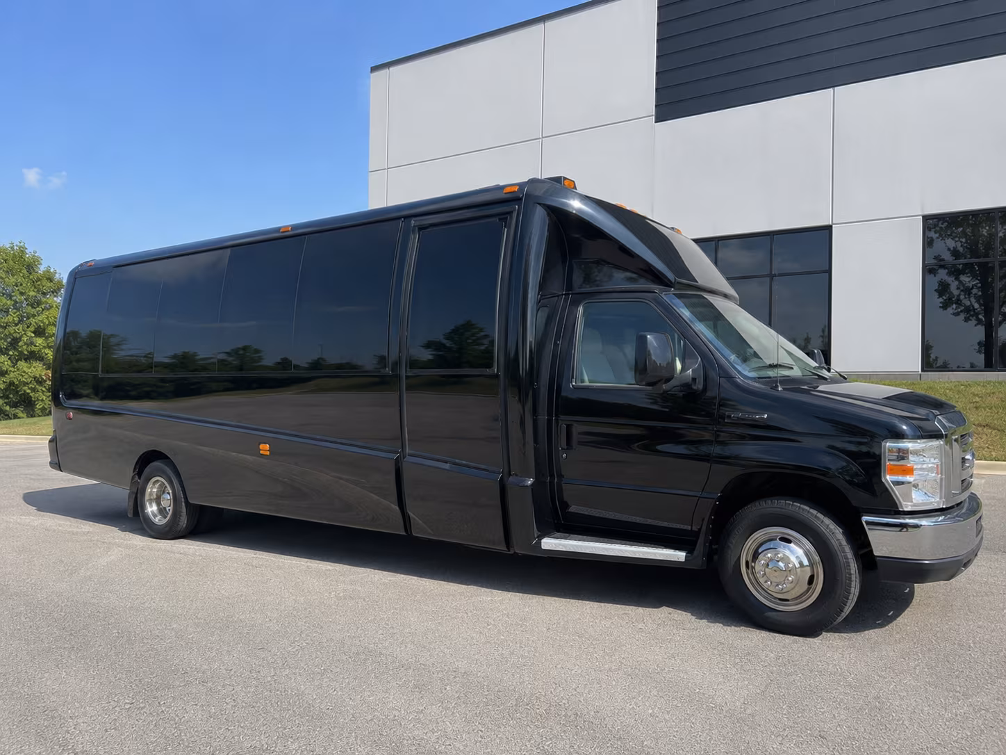 League City Birthday, Sweet 16, & Quinceañera Party Bus Rentals